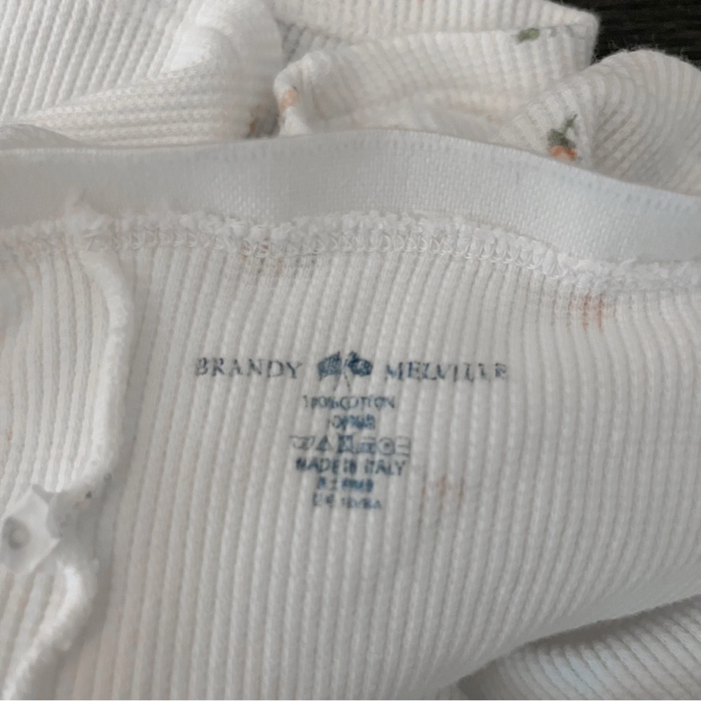 Brandy Melville White Floral Waffle Shorts - Picture 3 of 3